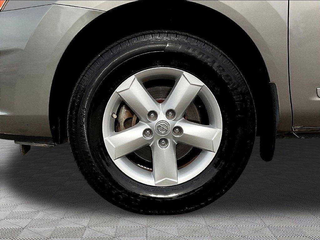 Used 2013 Nissan Rogue S w/ Special Edition Pkg FWD image 33