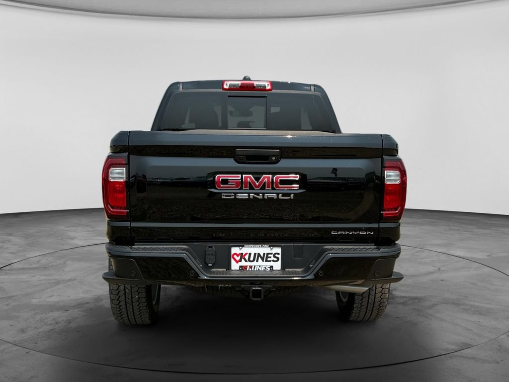 New 2026 GMC Canyon Denali w/ LPO, Denali Black Edition AWD/4WD image 7