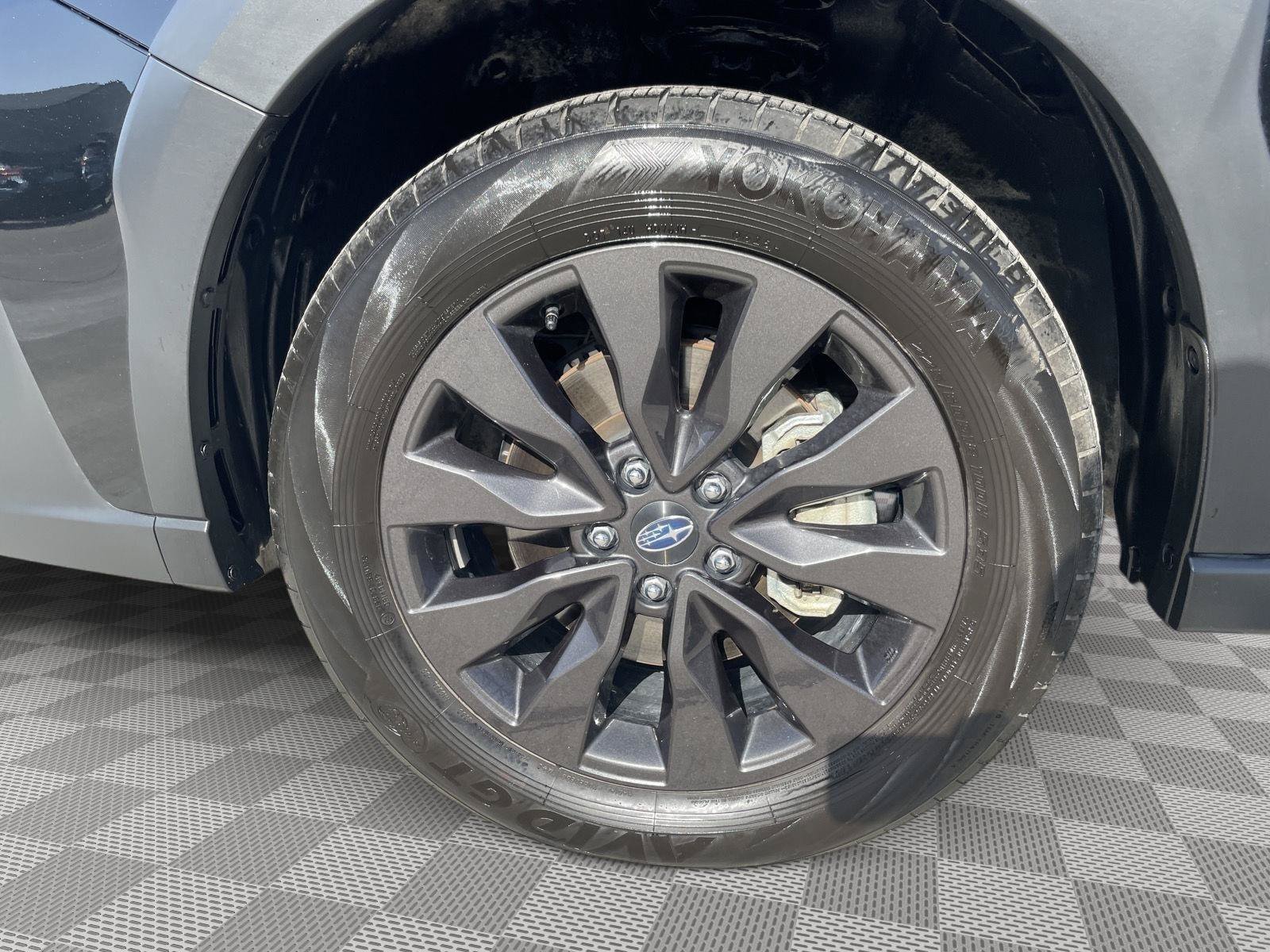Certified 2025 Subaru Outback Onyx Edition XT AWD/4WD image 8