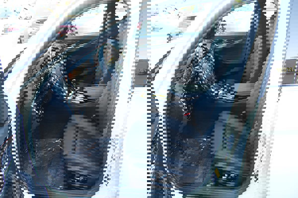 Used 2019 BMW 530i xDrive image 20