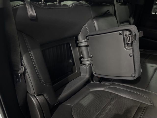 Used 2021 GMC Sierra 3500 Denali w/ Denali Ultimate Package AWD/4WD image 33