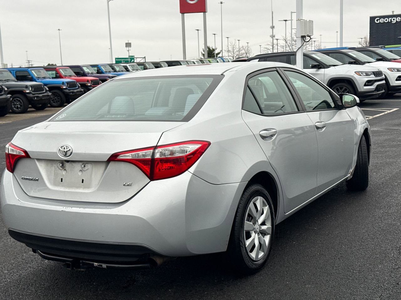 Used 2016 Toyota Corolla LE image 3