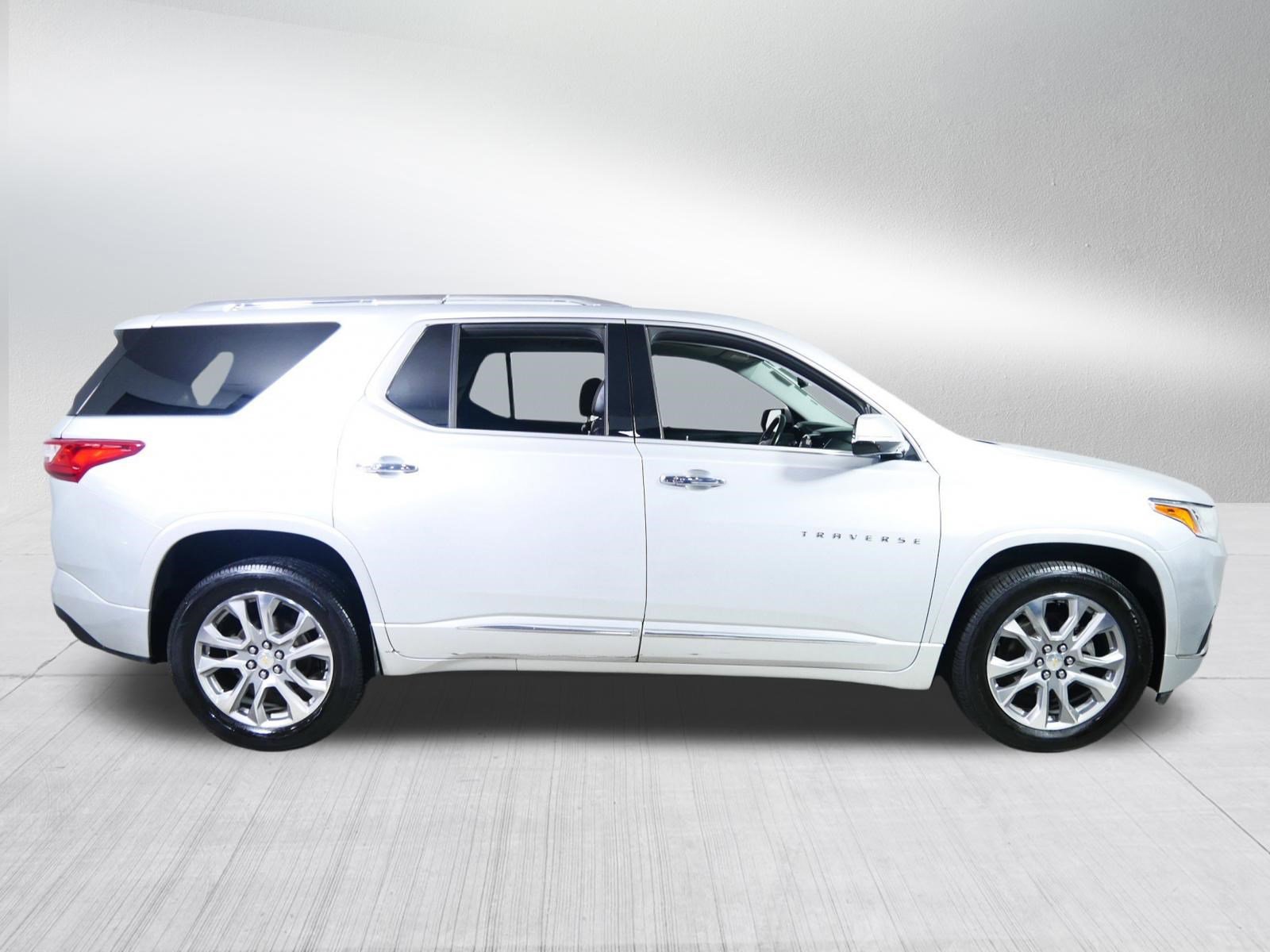 Used 2019 Chevrolet Traverse Premier AWD/4WD image 8