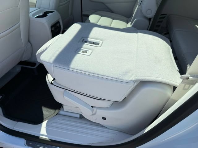 New 2026 Buick Enclave Avenir w/ Super Cruise Package AWD/4WD image 37
