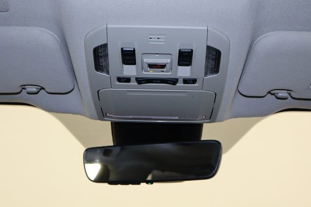 Used 2021 Toyota Highlander XLE image 24