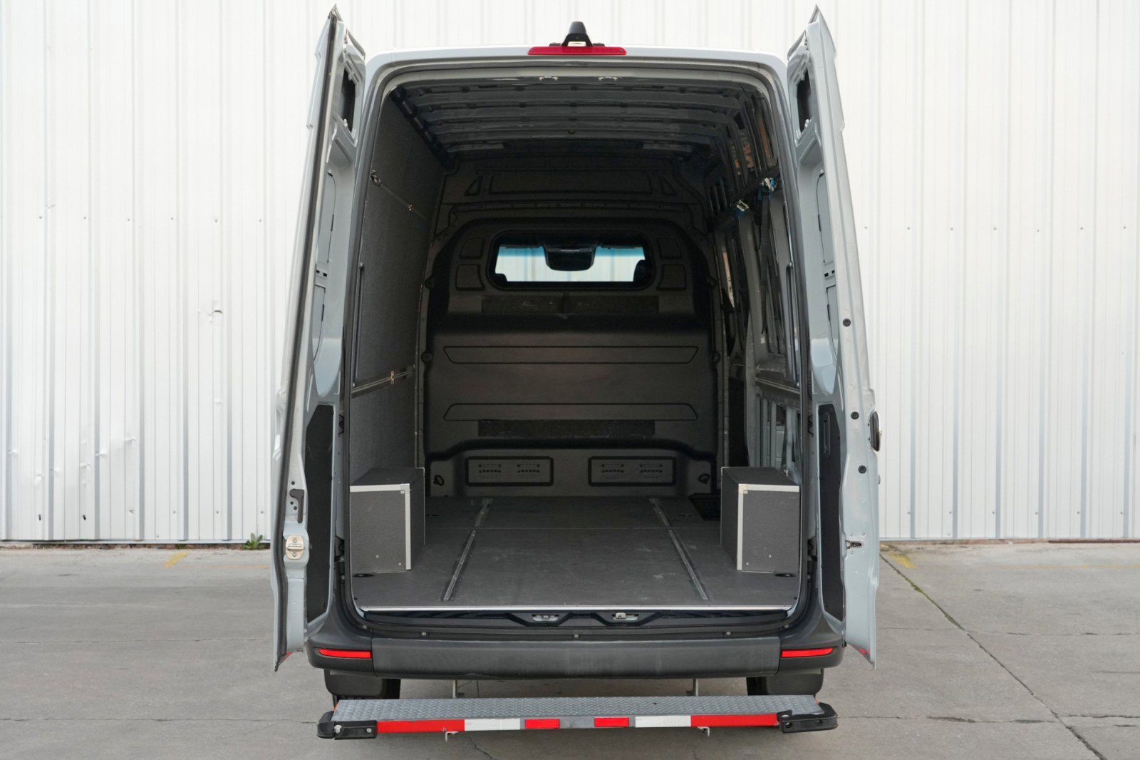 Used 2023 Mercedes-Benz Sprinter 2500 w/ Acoustic Package image 10