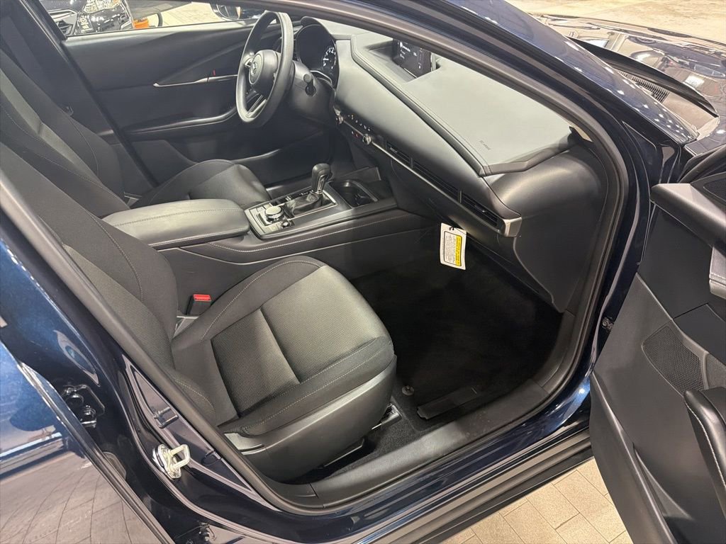 Certified 2025 MAZDA CX-30 AWD 2.5 S image 11