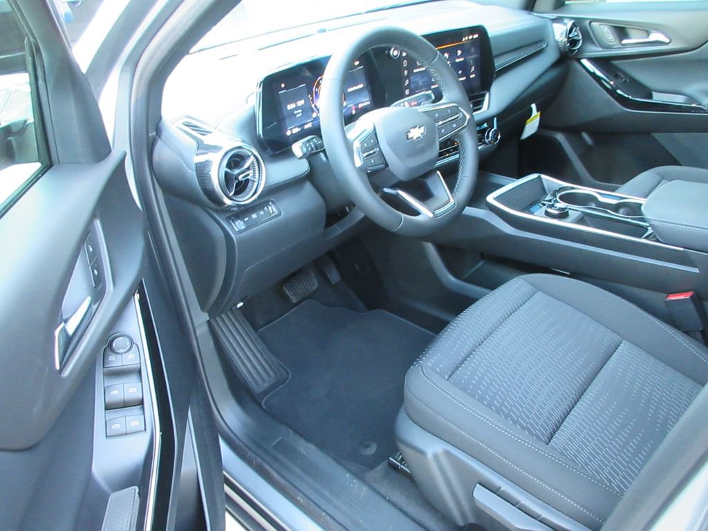 New 2026 Chevrolet Equinox LT w/ Safety and Technology Package AWD/4WD image 12
