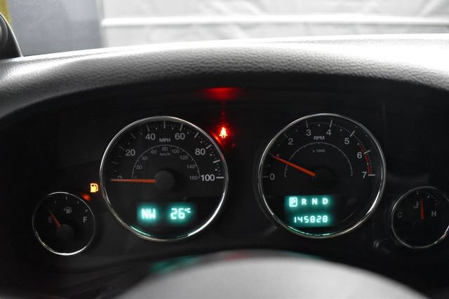 Used 2012 Jeep Wrangler Unlimited Sahara AWD/4WD image 11