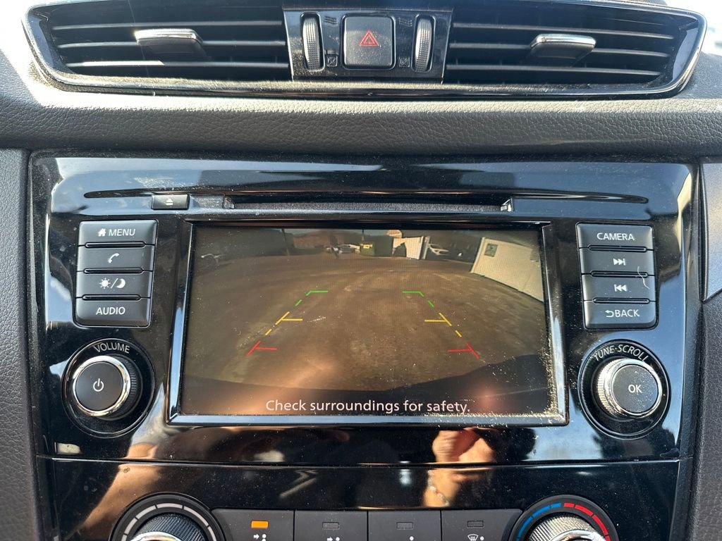 Used 2022 Nissan Rogue Sport S image 42