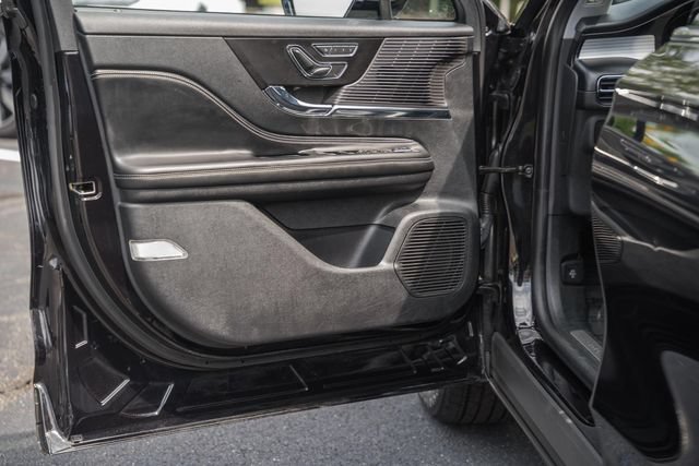Used 2020 Lincoln Corsair AWD w/ Premium Package image 36