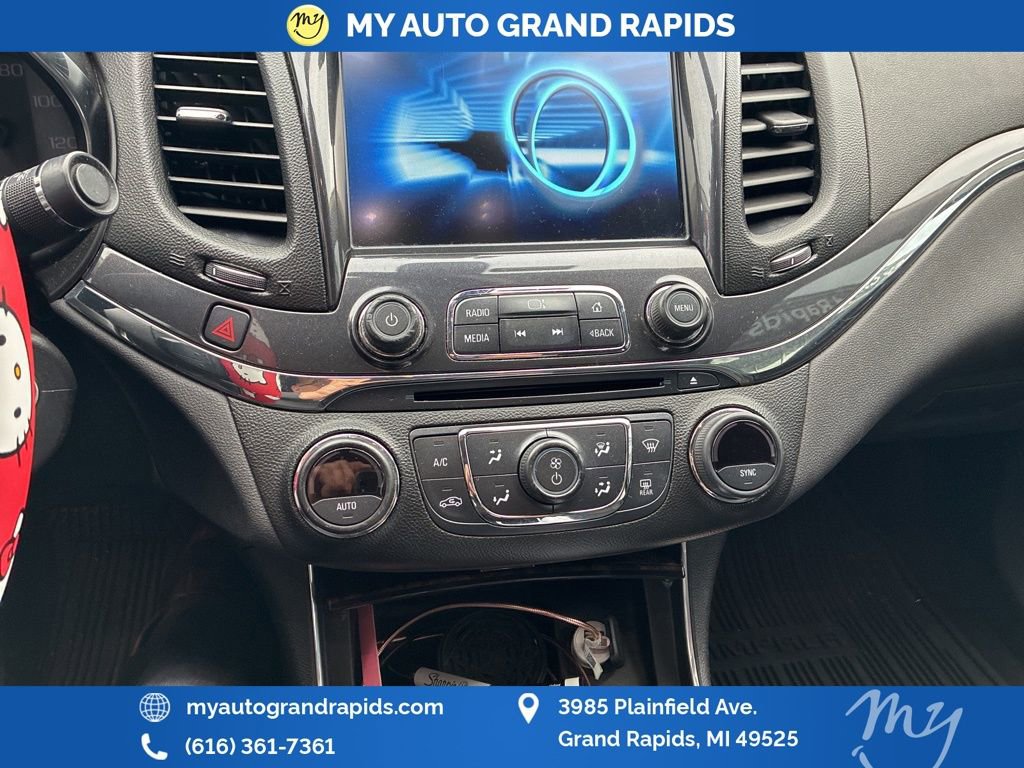 Used 2014 Chevrolet Impala LT w/ Convenience Package image 19