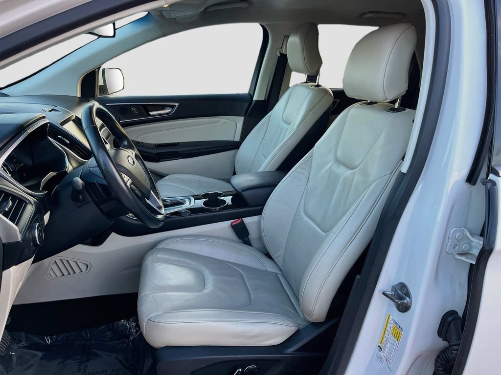 Used 2015 Ford Edge Titanium w/ Technology Package FWD image 21