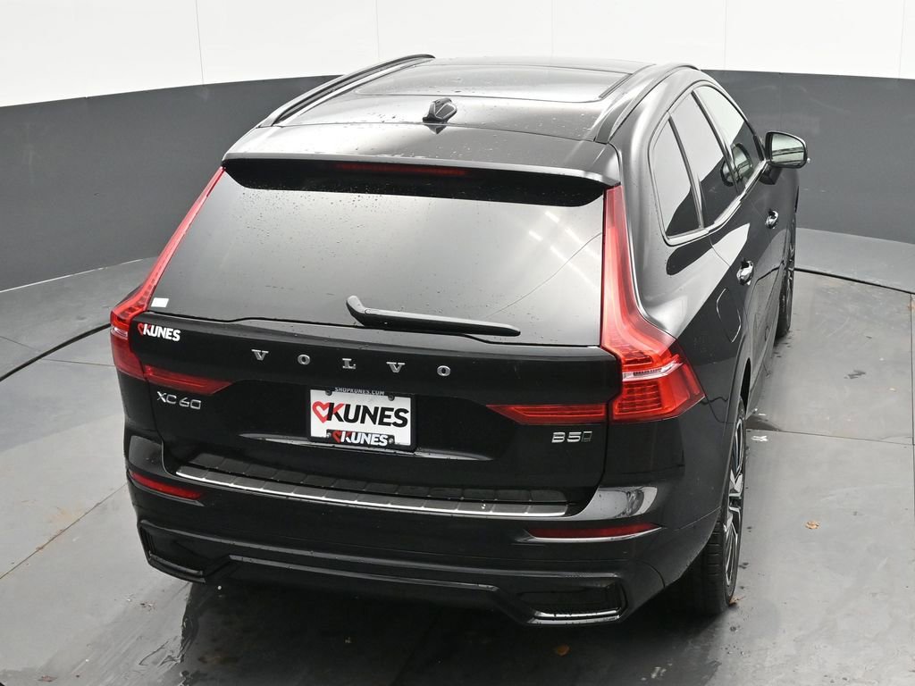 New 2025 Volvo XC60 B5 Plus w/ Protection Package Premier image 33