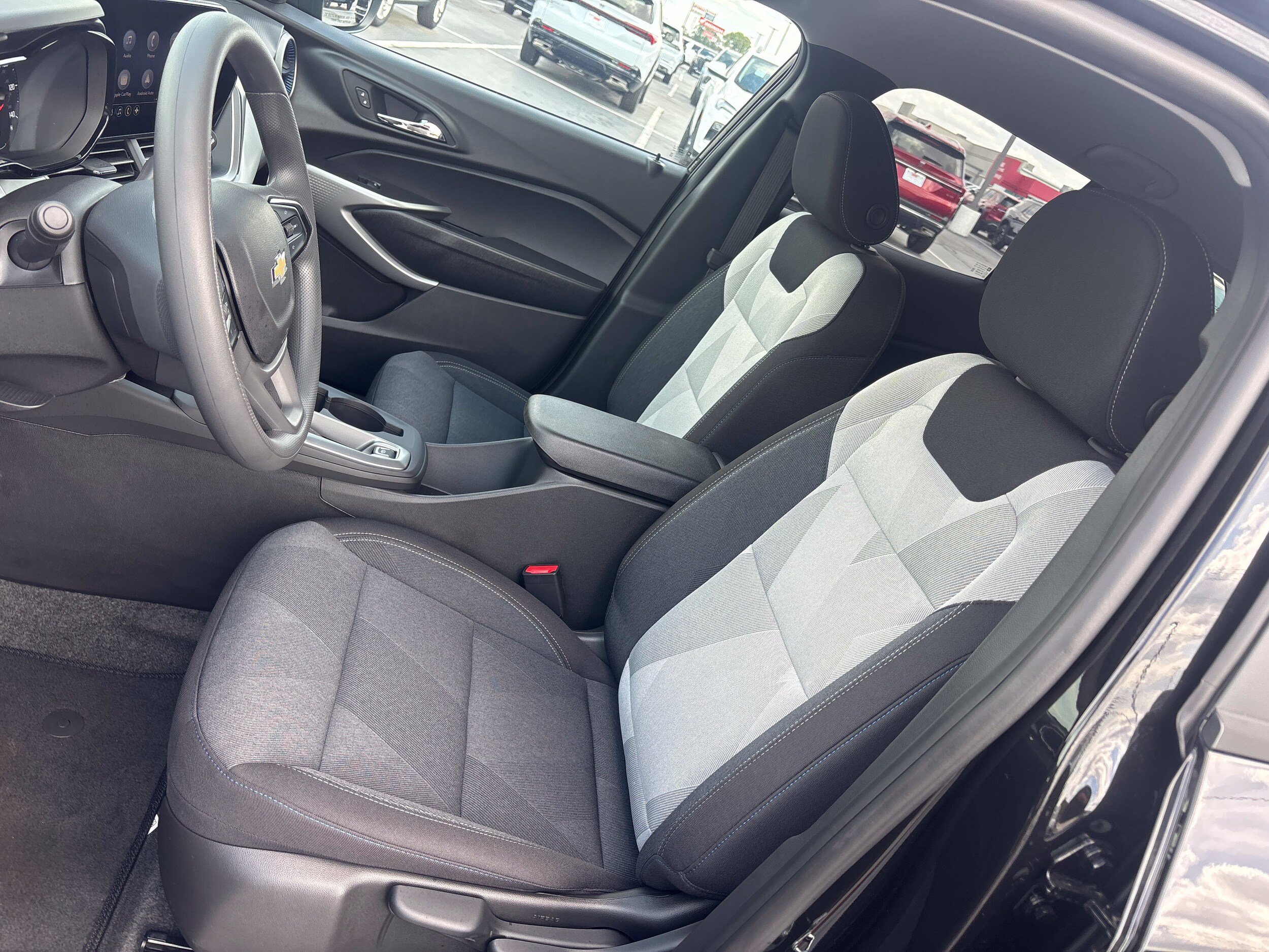 New 2026 Chevrolet Trax LS w/ LS Convenience Package FWD image 10