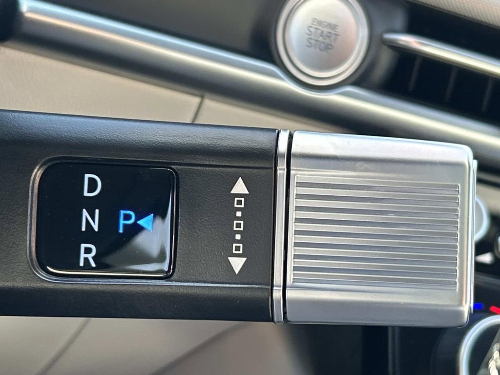 New 2026 Hyundai Tucson Limited image 35