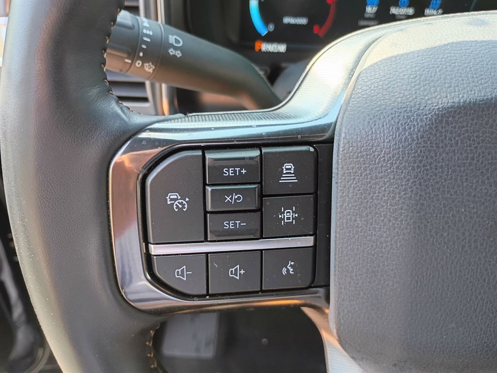 Used 2024 Ford F250 Platinum image 15