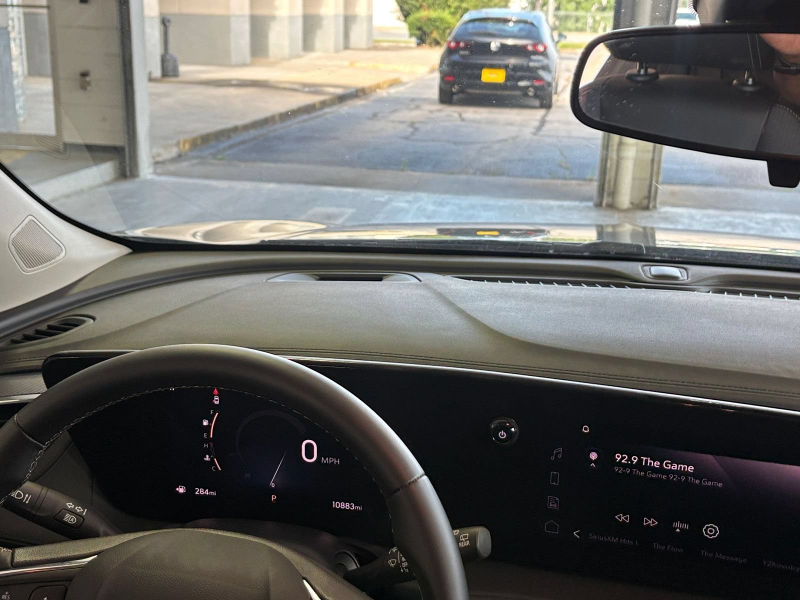 Used 2025 Nissan Sentra SV FWD image 33