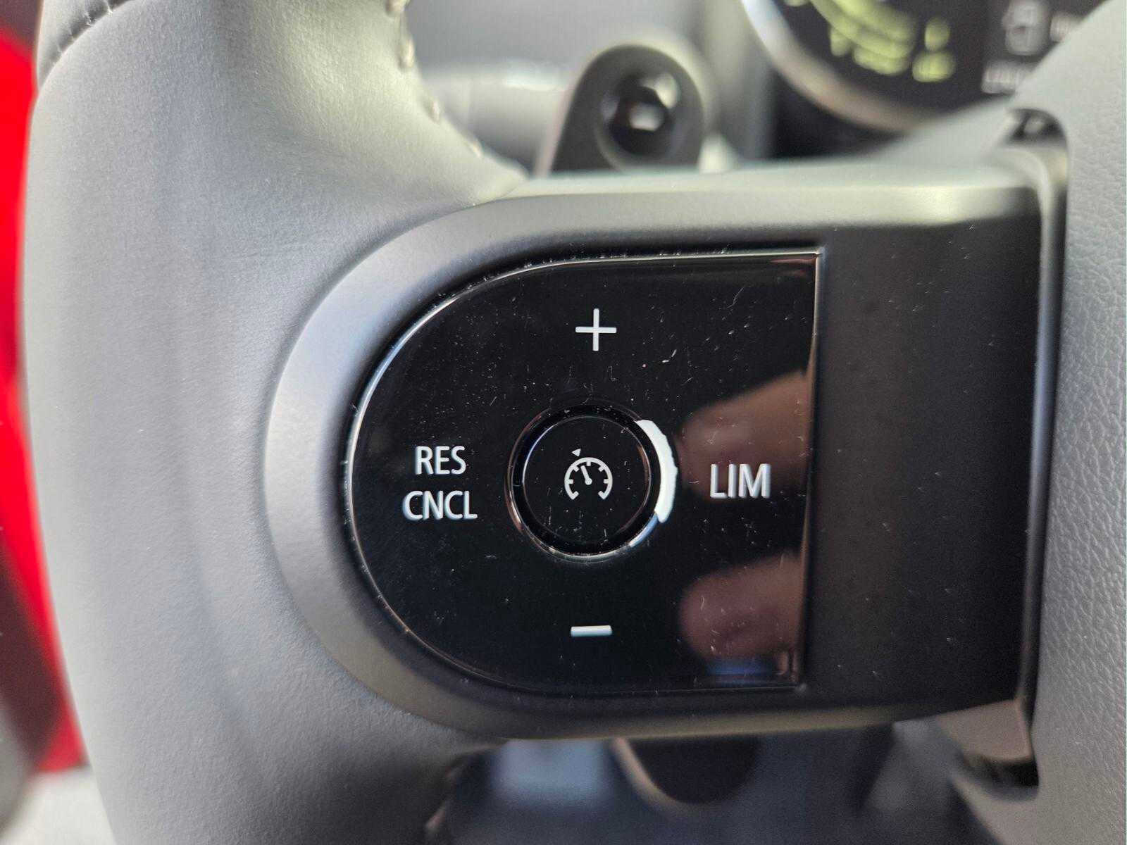Certified 2024 MINI Cooper Countryman S FWD image 30