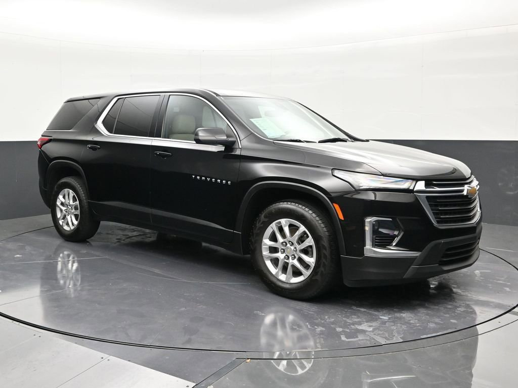 Used 2023 Chevrolet Traverse LS FWD image 7