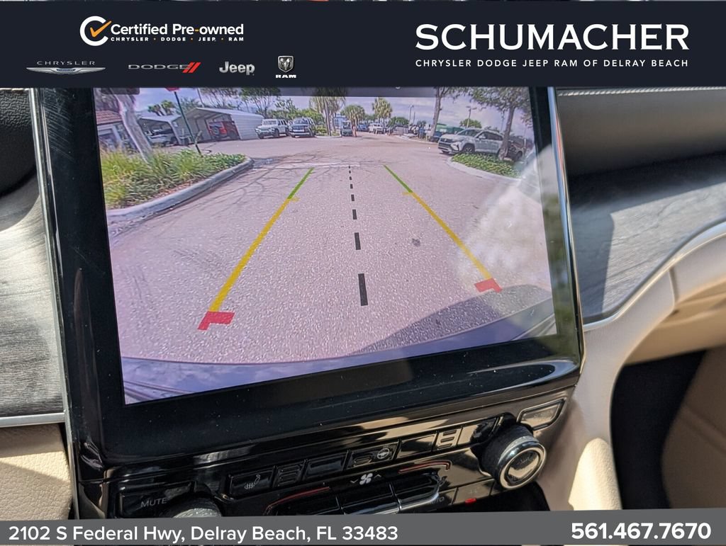 Certified 2024 Jeep Grand Cherokee Limited AWD/4WD image 24