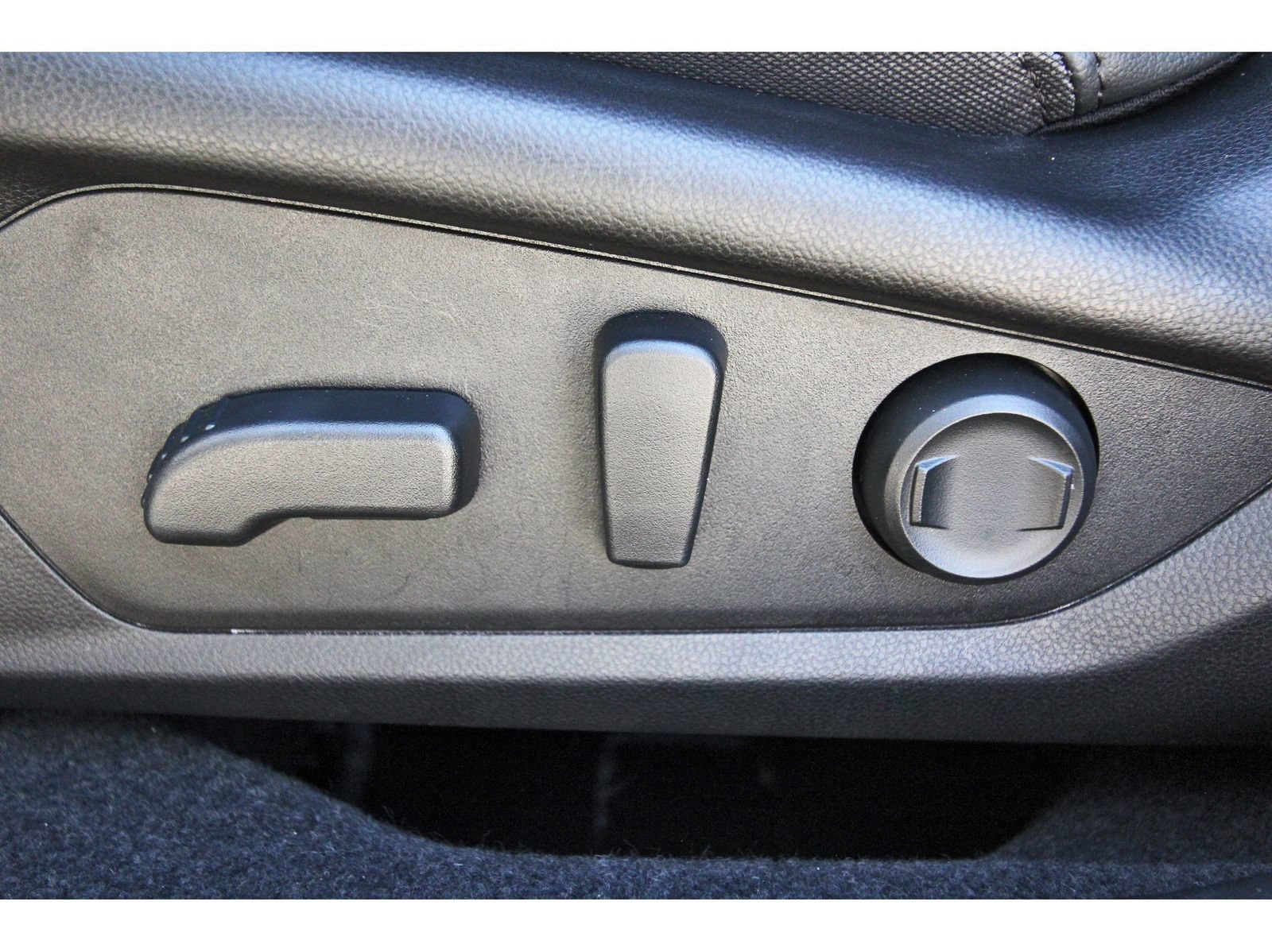 Certified 2026 Subaru Outback Premium AWD/4WD image 31