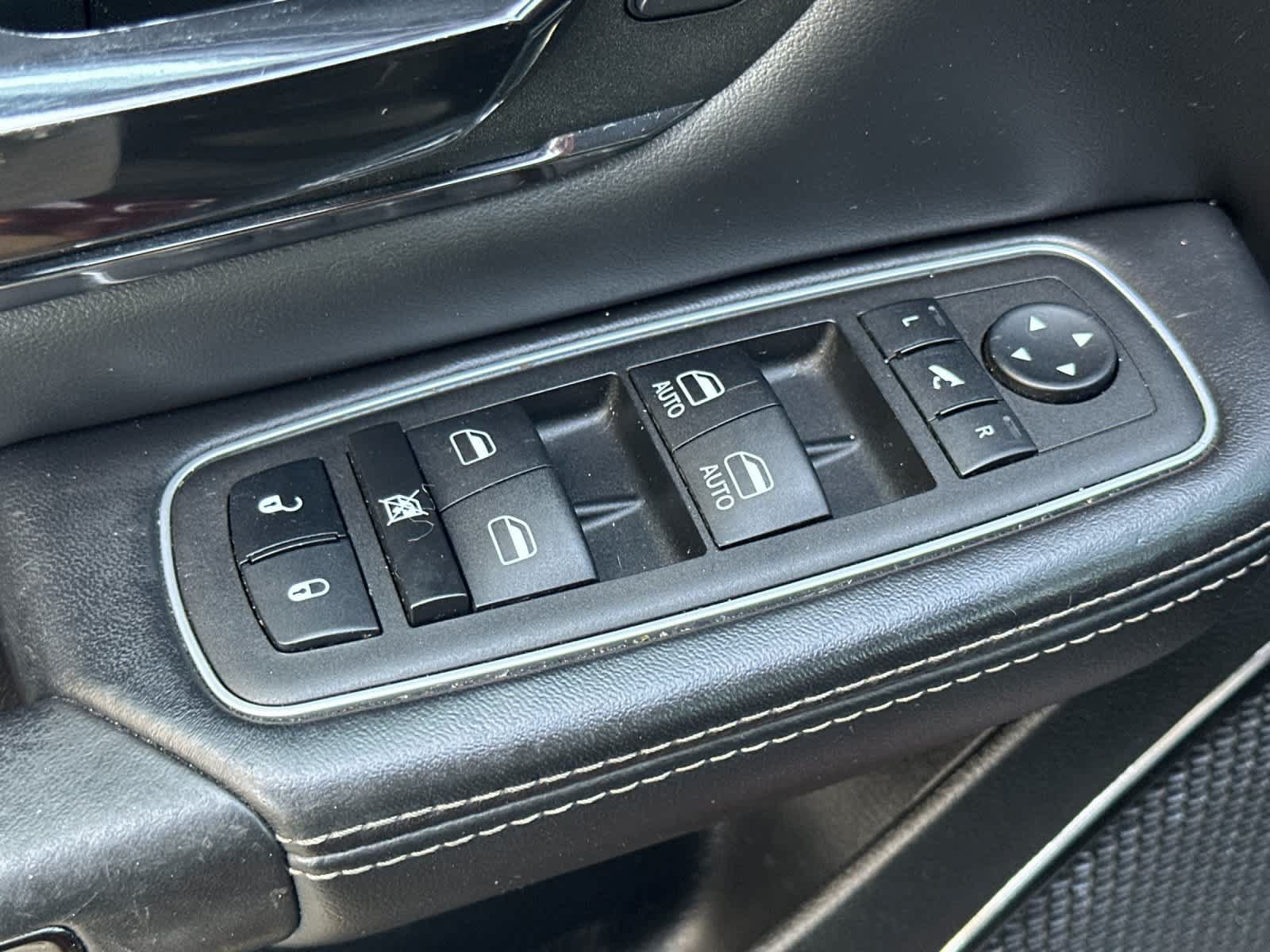 Used 2023 RAM 1500 Limited w/ Off Road Group AWD/4WD image 14