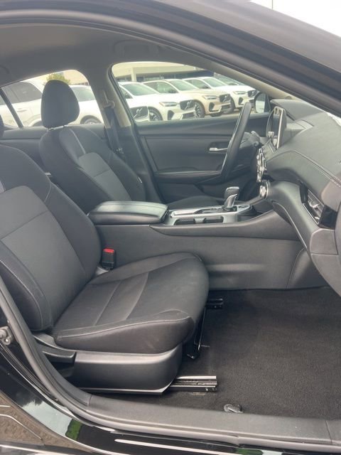Used 2024 Nissan Sentra SV image 30
