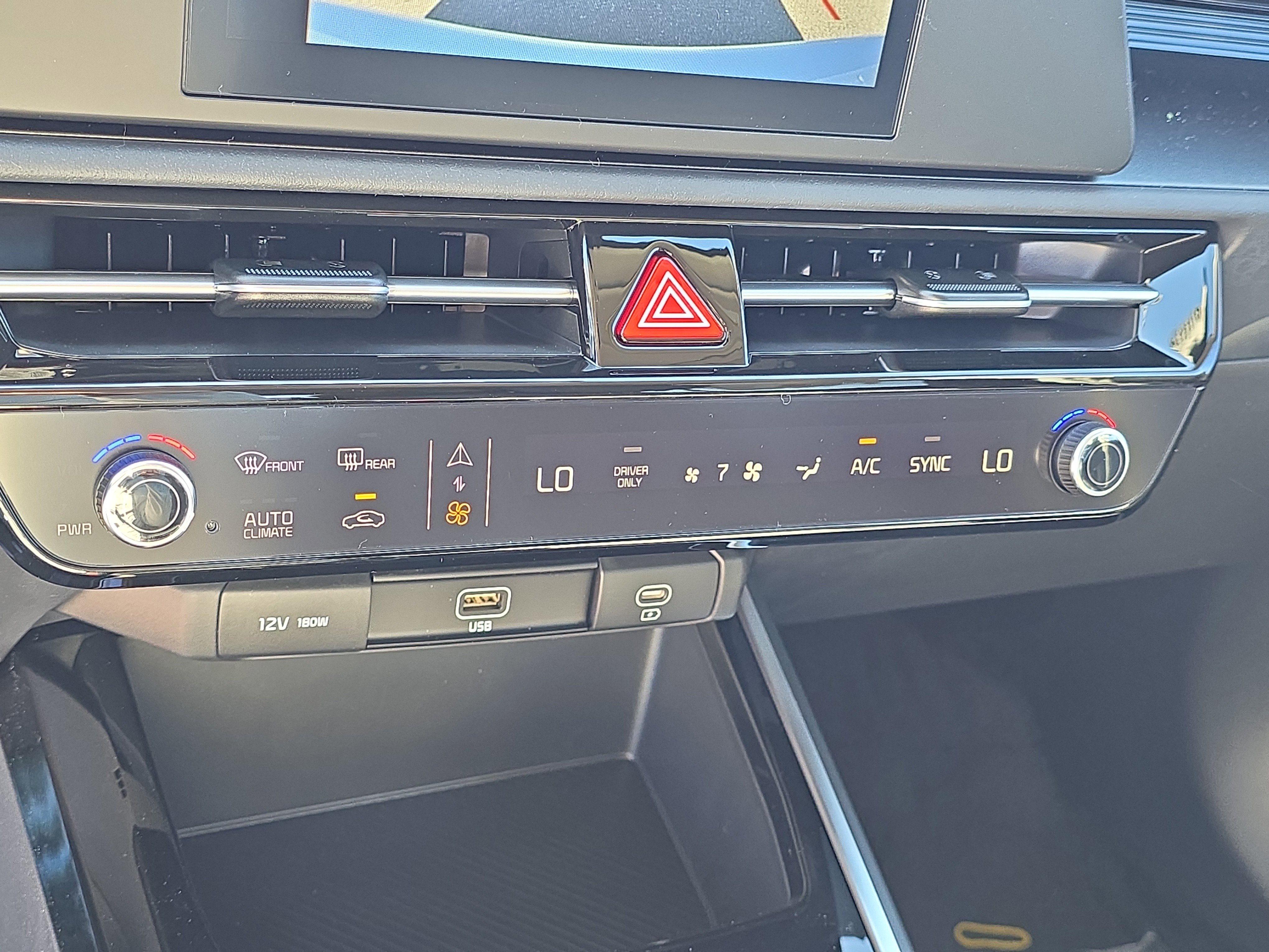 New 2026 Kia Niro LX FWD image 24