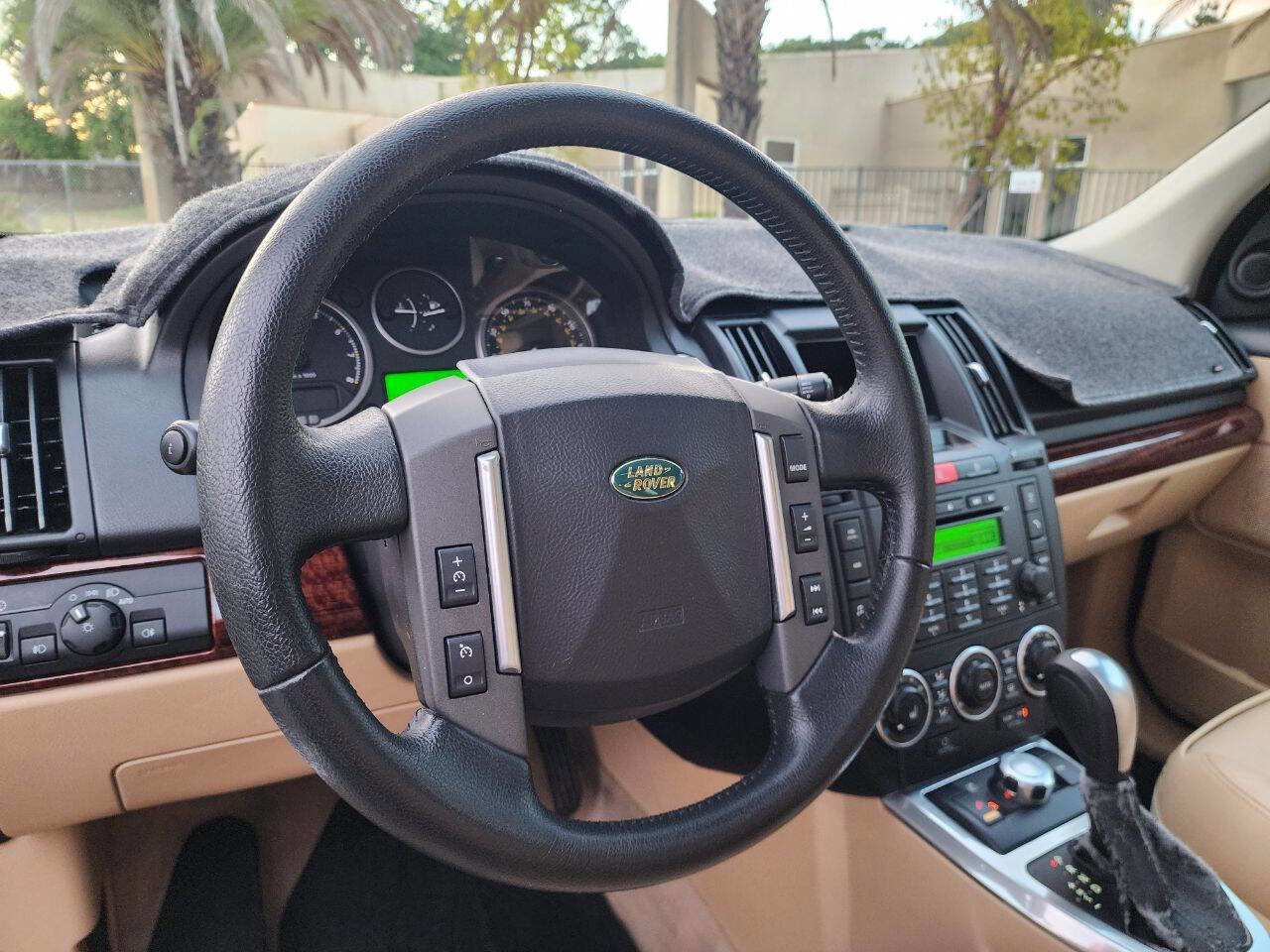 Used 2008 Land Rover LR2 HSE image 19