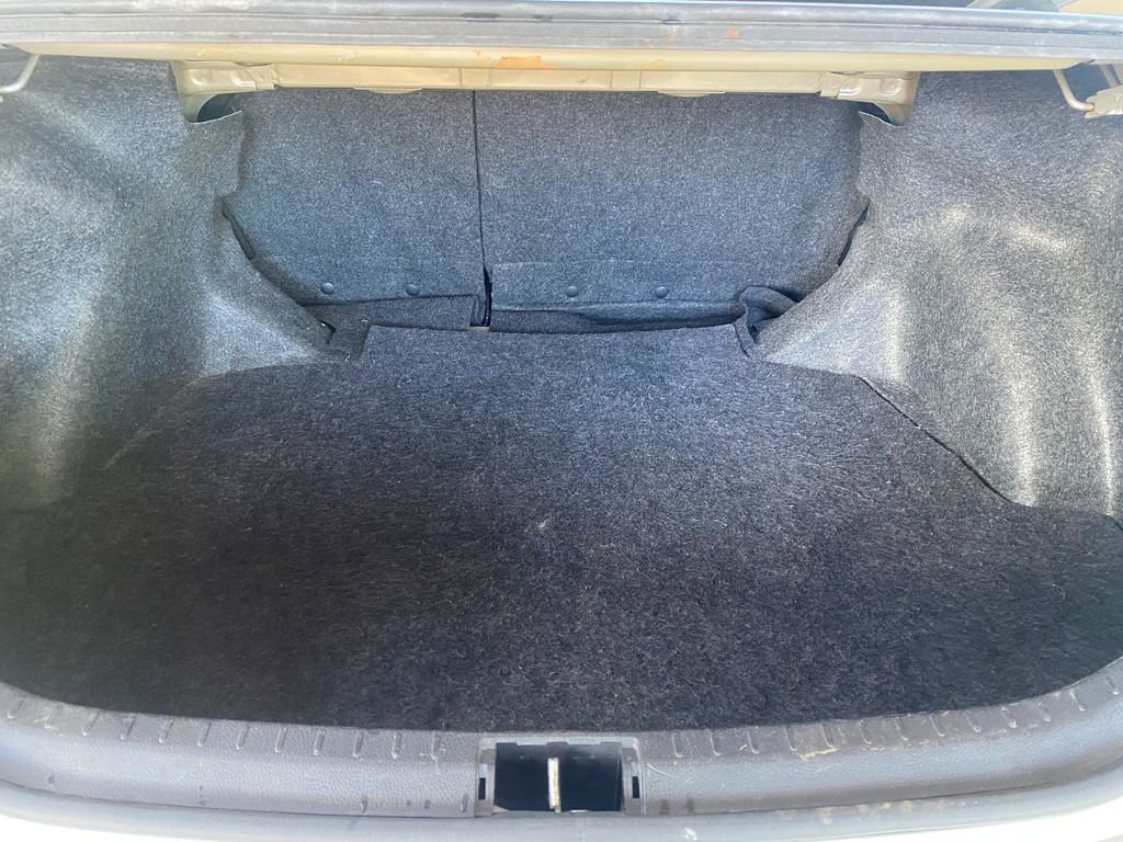 Used 2019 Toyota Corolla LE FWD image 11