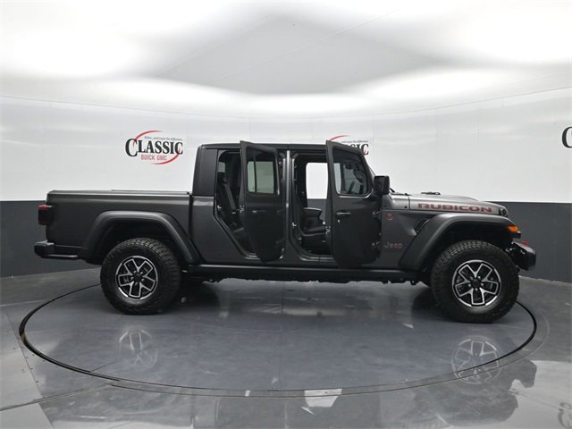 Used 2025 Jeep Gladiator Rubicon w/ Convenience Group image 30