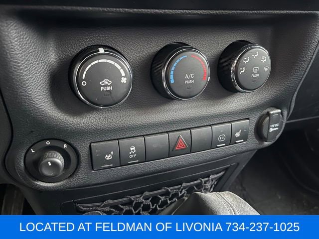 Used 2012 Jeep Wrangler Rubicon w/ PWR Convenience Group image 16