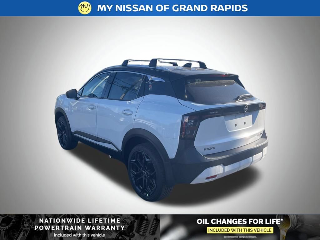New 2026 Nissan Kicks SR AWD/4WD image 3