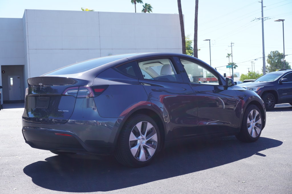 Used 2021 Tesla Model Y Long Range AWD/4WD image 5