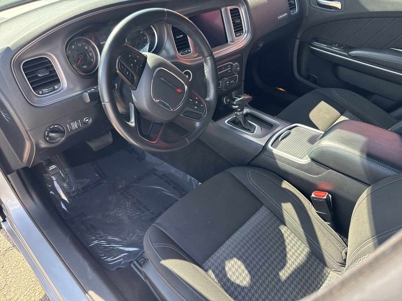 Used 2023 Dodge Charger SXT image 16