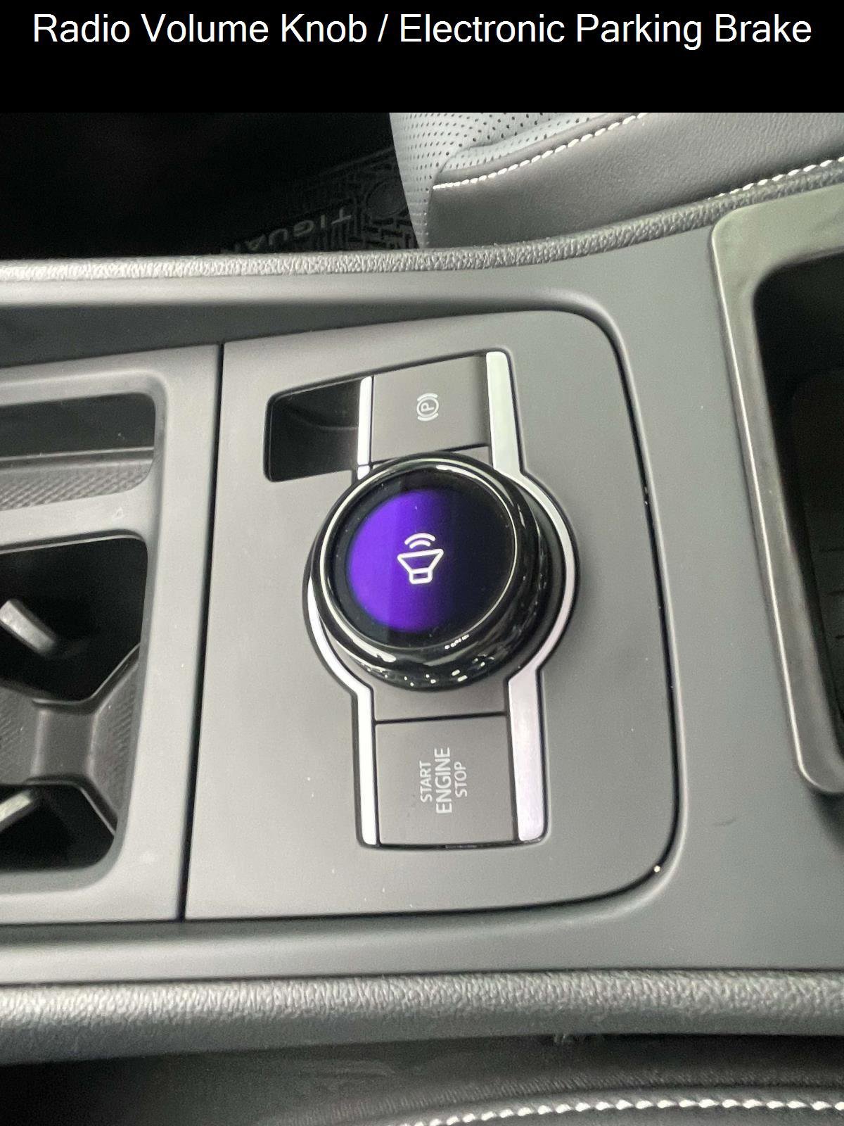 Used 2025 Volkswagen Tiguan SE image 14