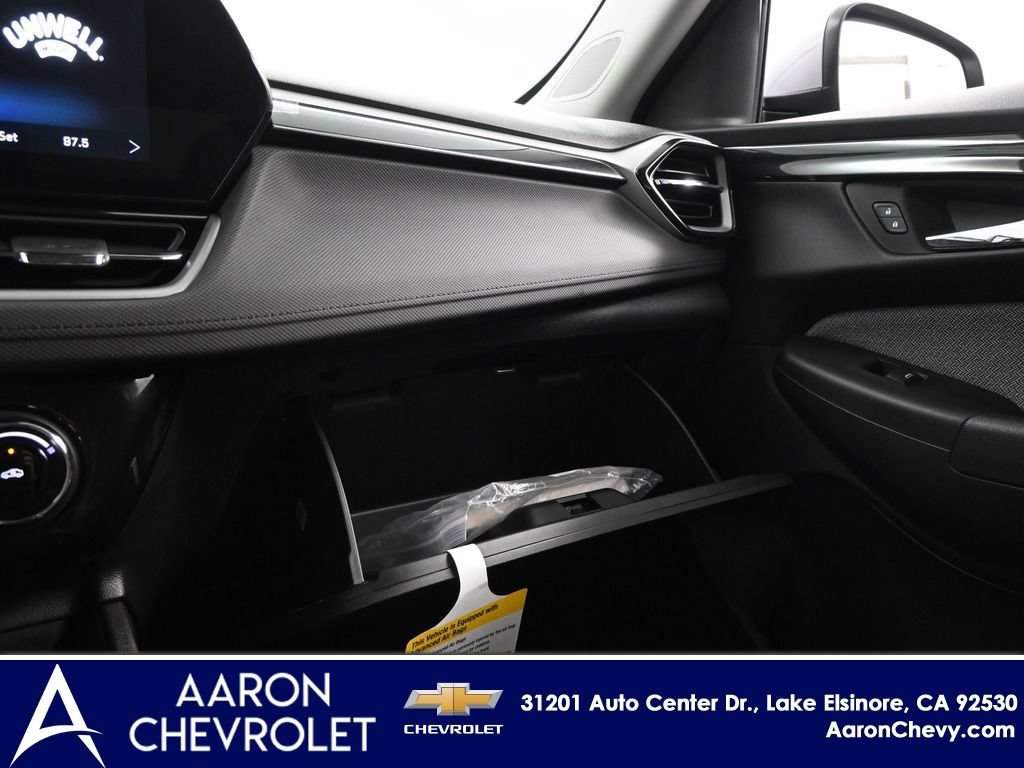 New 2025 Chevrolet TrailBlazer LT w/ Convenience Package FWD image 26