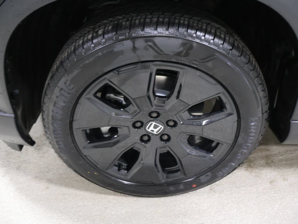 New 2026 Honda Pilot Black Edition image 10