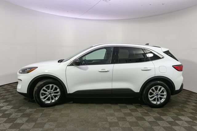 Used 2022 Ford Escape SE w/ Cold Weather Package FWD image 6