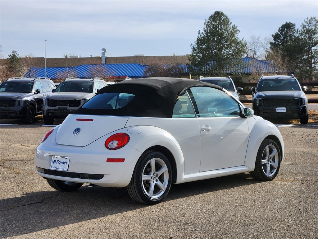 Used 2009 Volkswagen Beetle S image 3