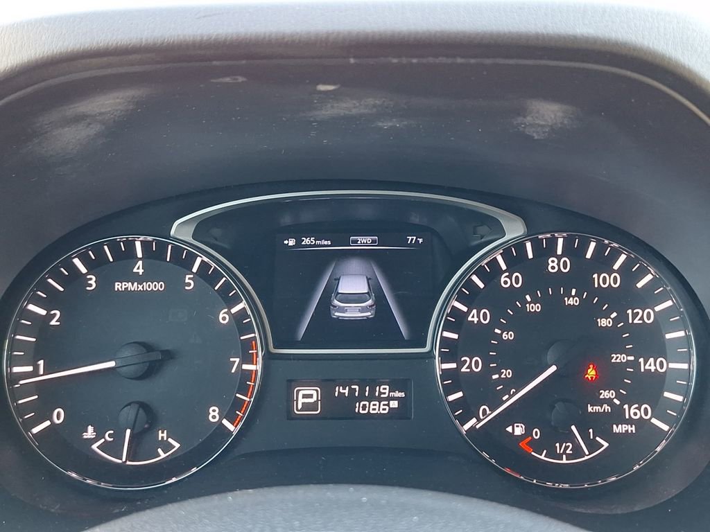 Used 2013 Nissan Pathfinder SV image 8