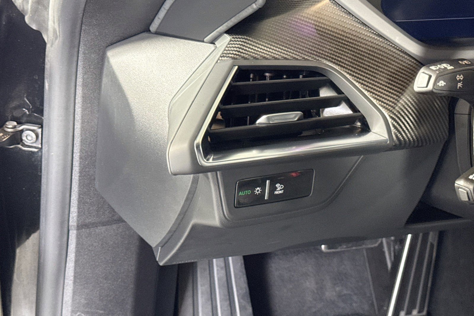 Used 2024 Audi RS e-tron GT w/ Carbon Performance Package image 10