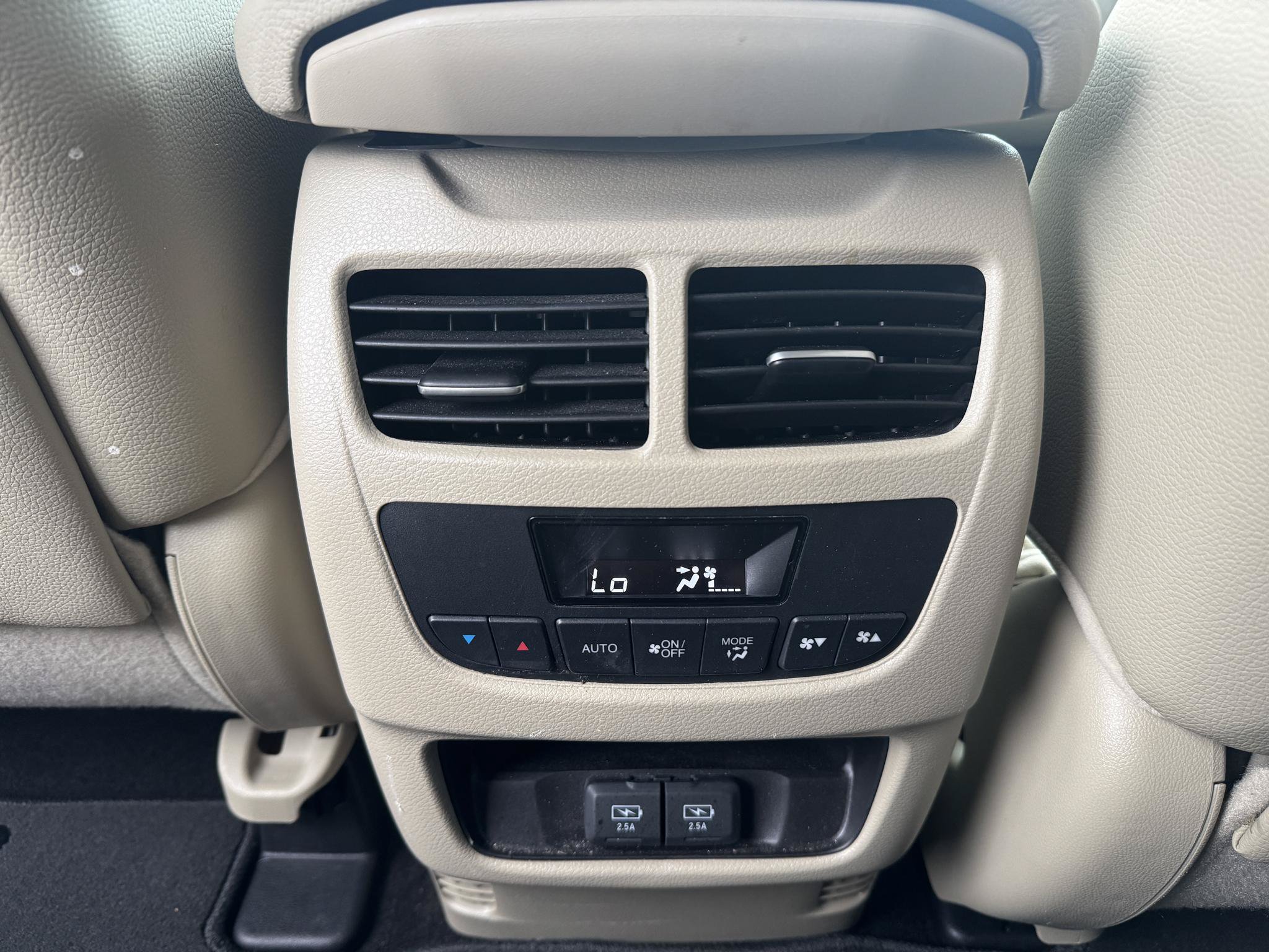 Used 2020 Acura MDX SH-AWD image 27