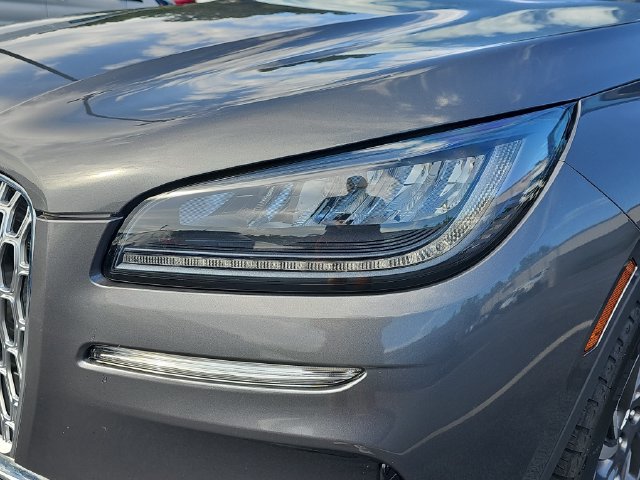 Used 2023 Lincoln Corsair FWD image 33