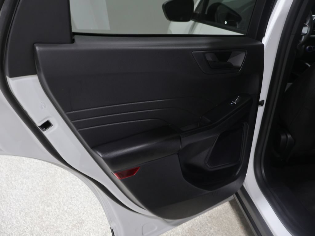 Used 2025 Ford Escape Active AWD/4WD image 19