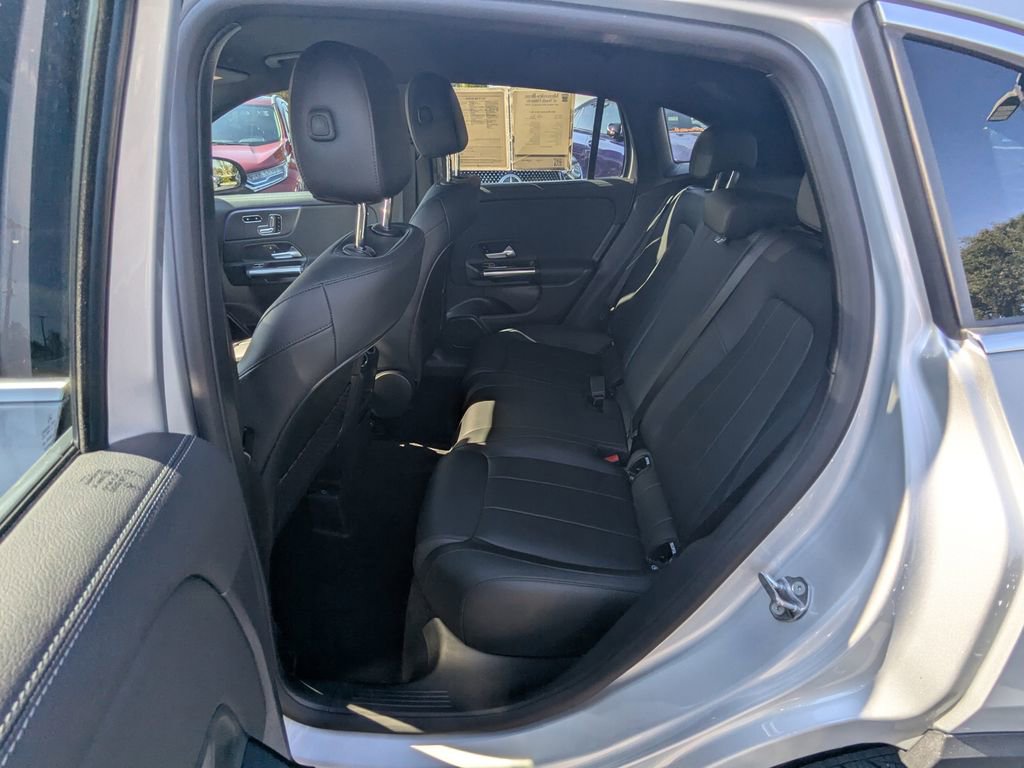 New 2022 Mercedes-Benz GLA 250 4MATIC image 26
