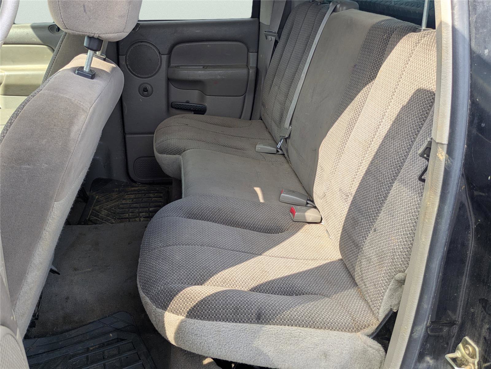 Used 2004 Dodge Ram 3500 Truck ST w/ Trailer Tow Group RWD image 12