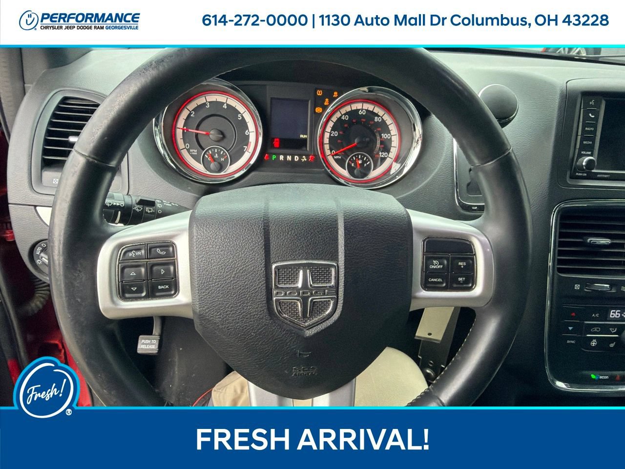 Used 2014 Dodge Grand Caravan R/T w/ Driver Convenience Group FWD image 19