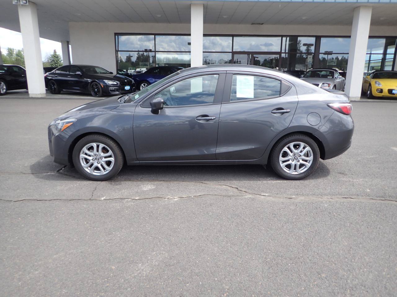 Used 2017 Toyota Yaris iA FWD image 2